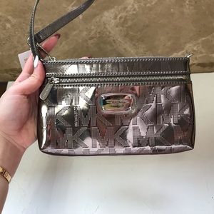 BNWT!Michael Kors Mirror Metallic Leather Wristlet